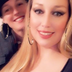 Meet your Posher, Charissa